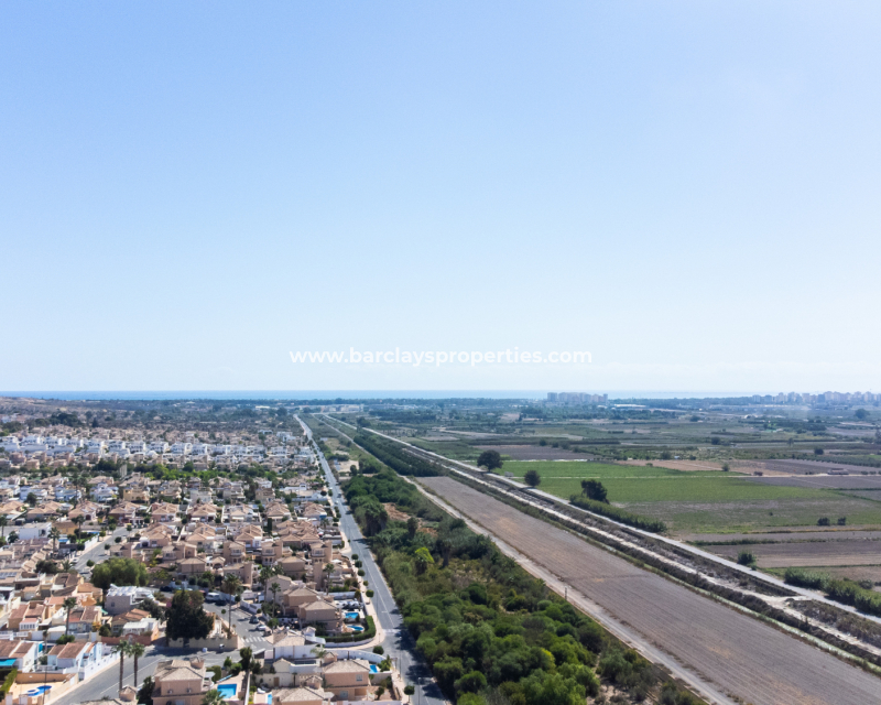 Resale - Detached - Urb. La Marina