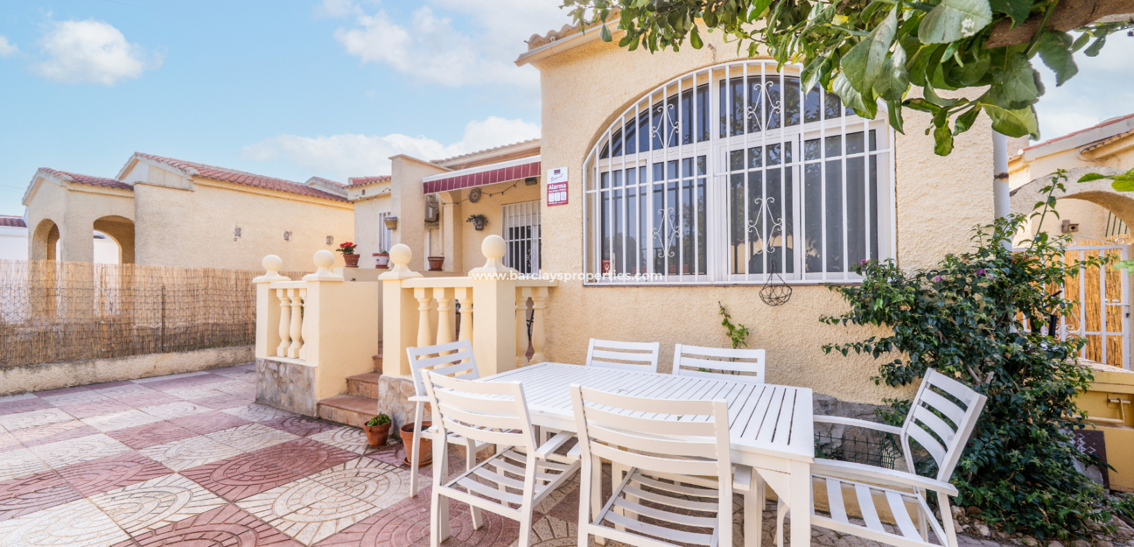 Resale - Detached - Urb. La Marina