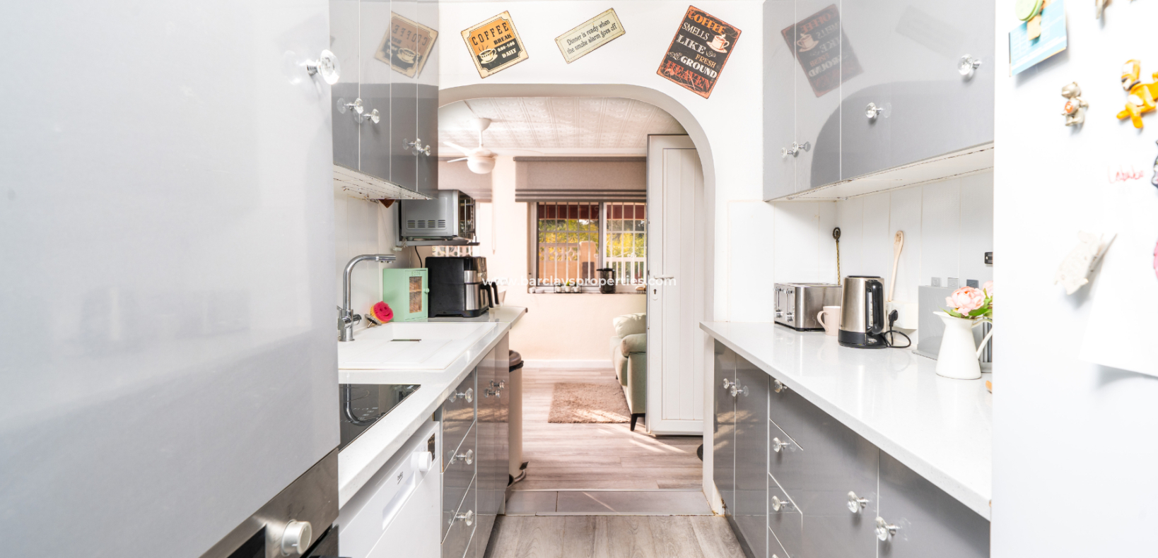 Resale - Detached - Urb. La Marina