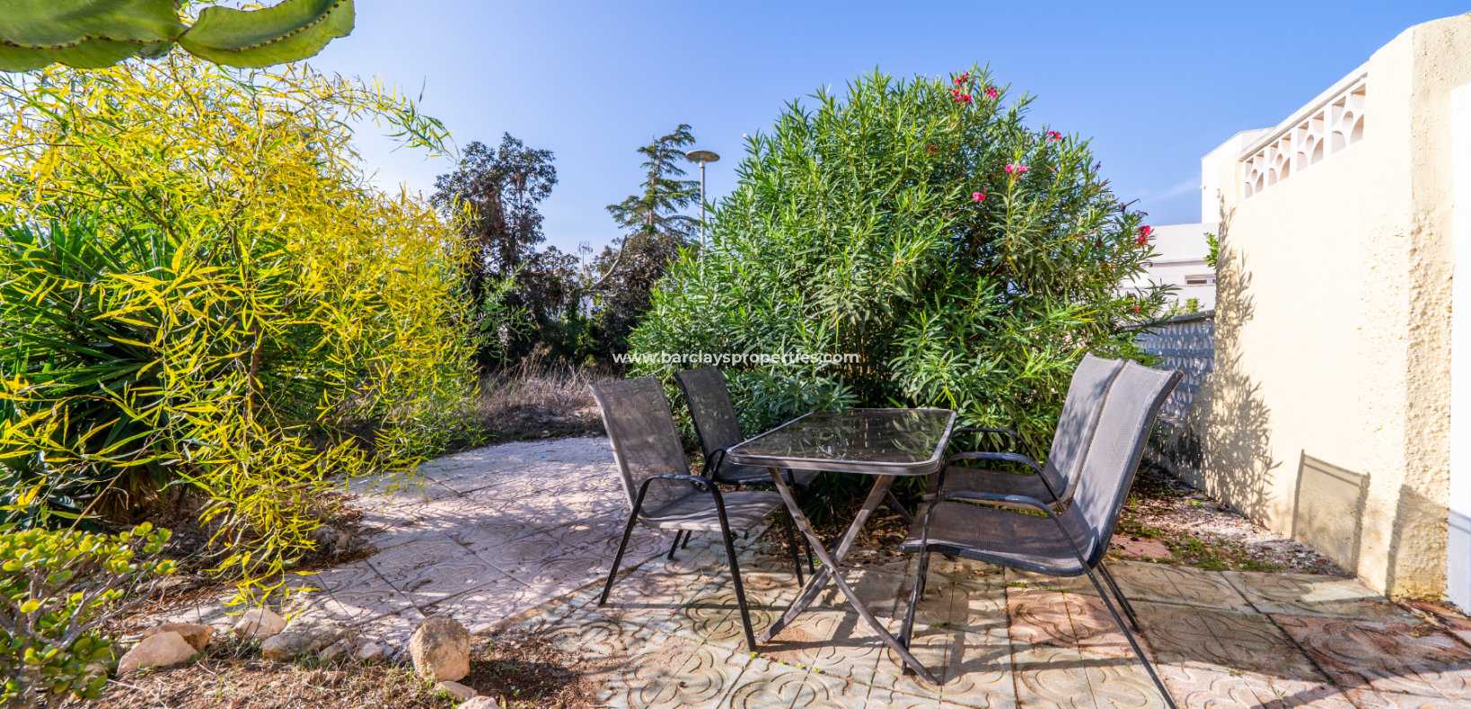 Resale - Detached - Urb. La Marina