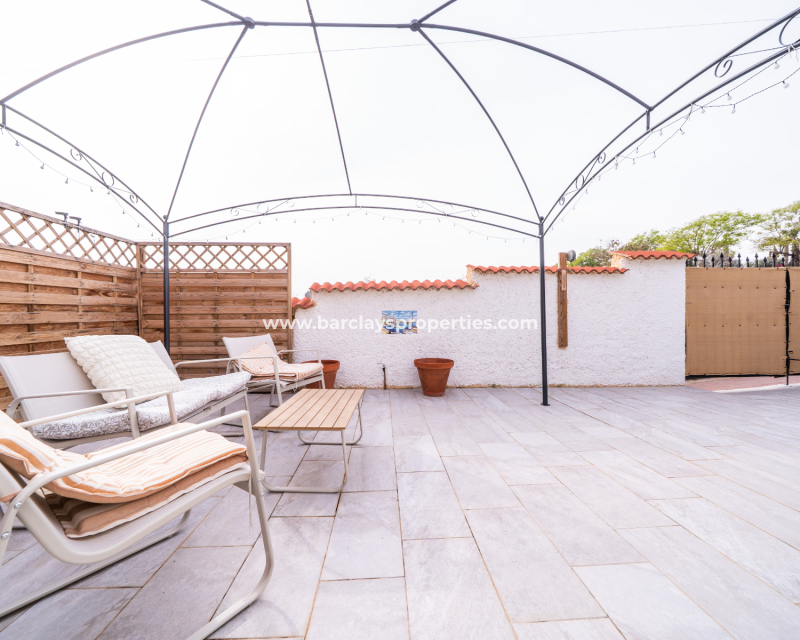 Resale - Detached - Urb. La Marina