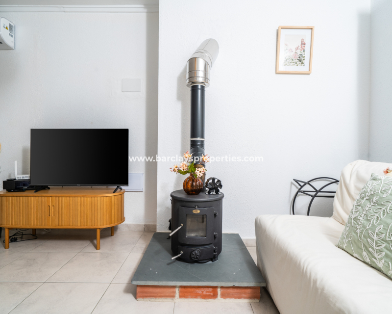 Resale - Detached - Urb. La Marina