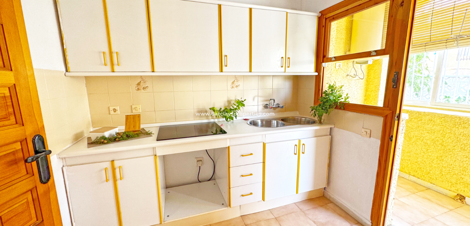 Resale - Detached - Urb. La Marina