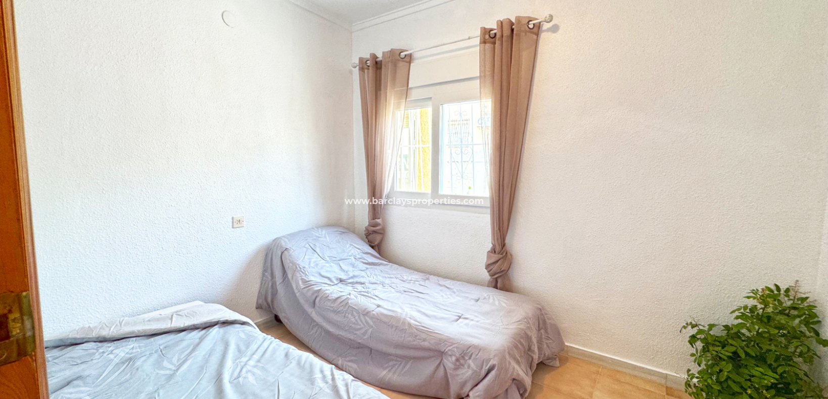 Resale - Detached - Urb. La Marina