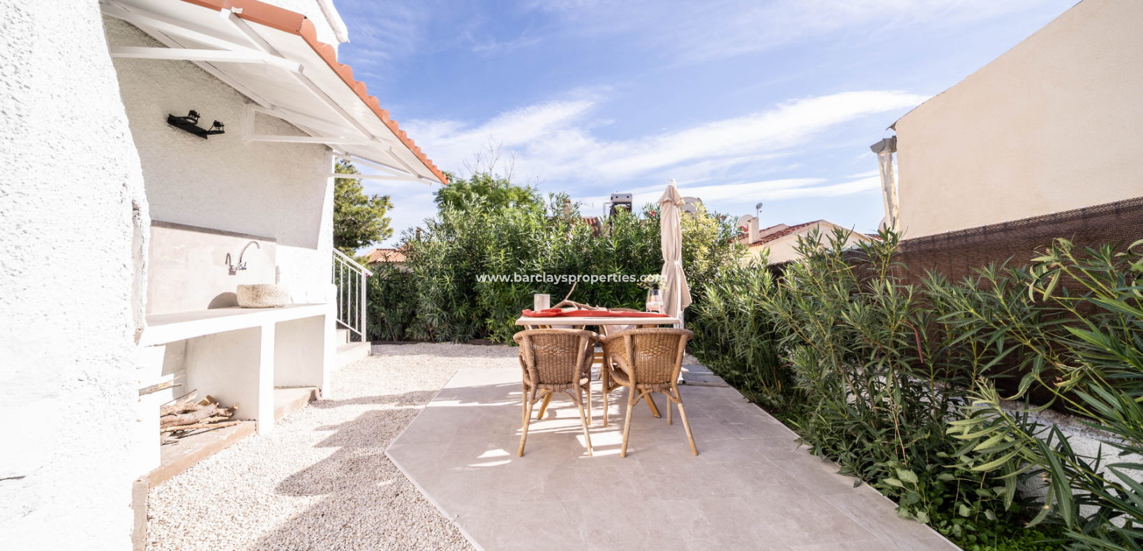 Resale - Detached - Urb. La Marina