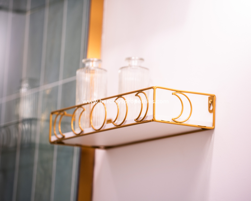 Resale - Detached - Urb. La Marina