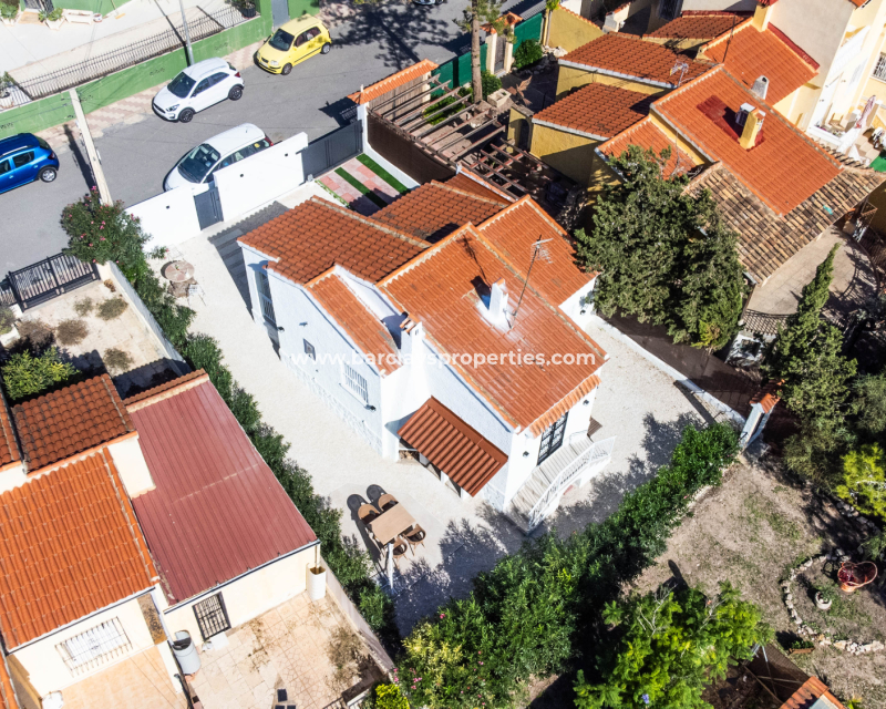 Resale - Detached - Urb. La Marina