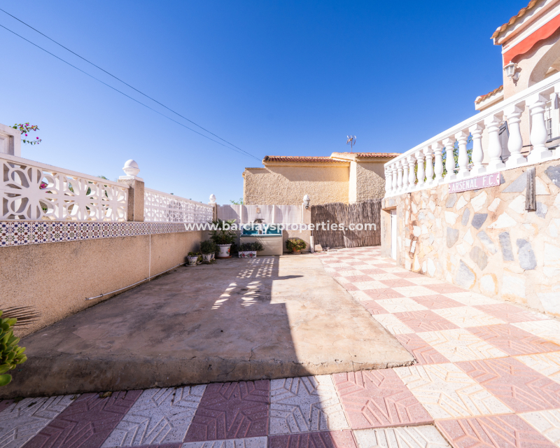 Resale - Detached - Urb. La Marina