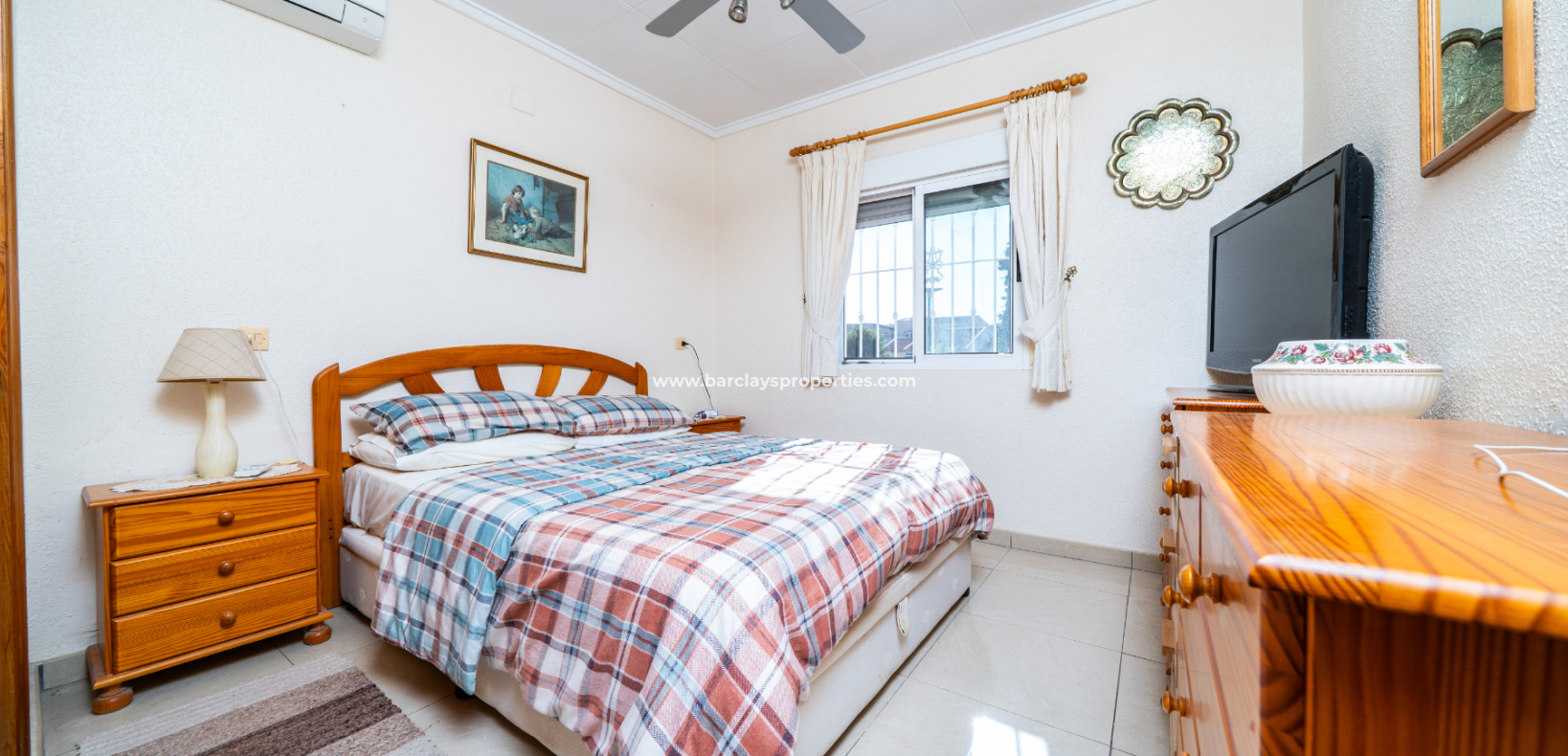 Resale - Detached - Urb. La Marina