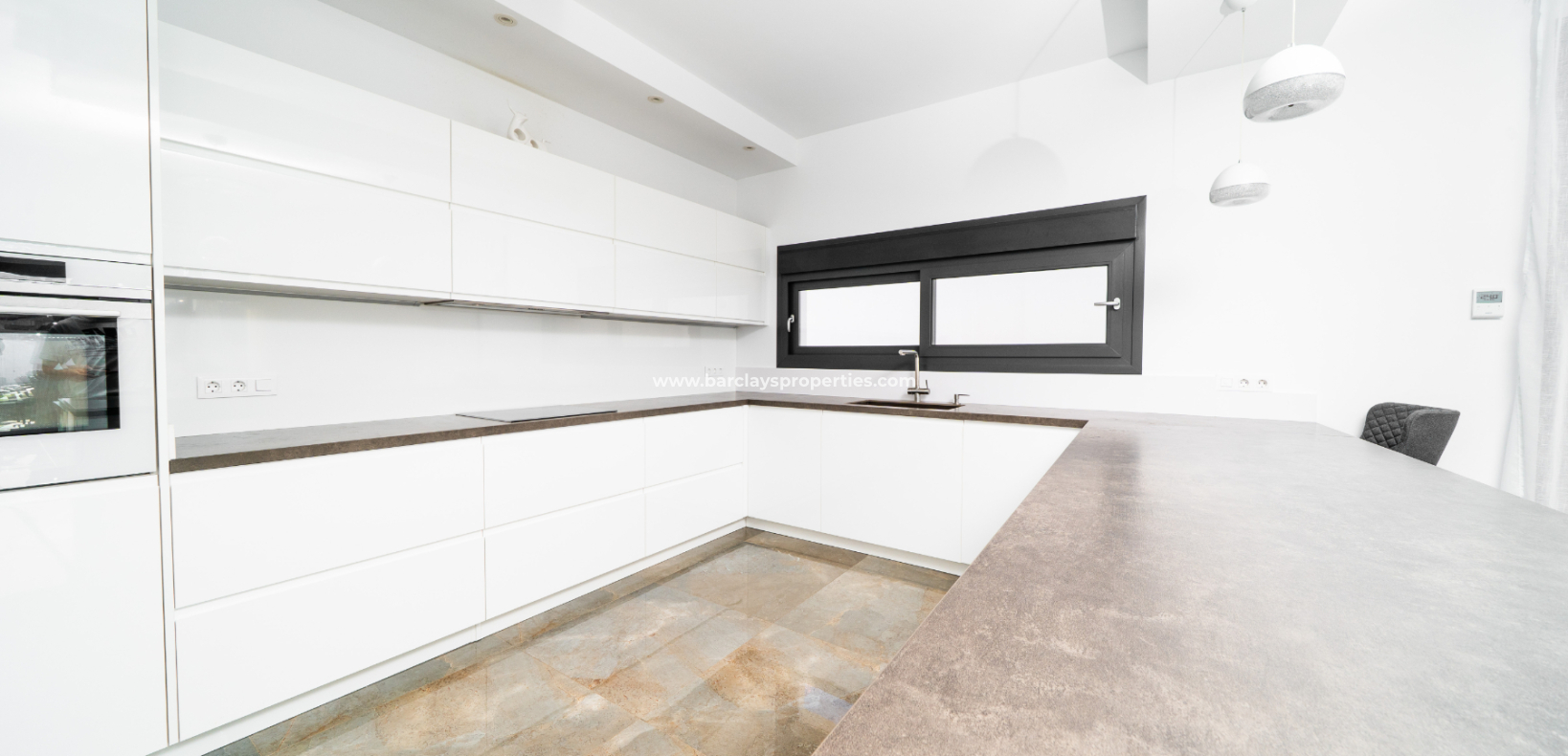 Resale - Detached - Urb. La Marina