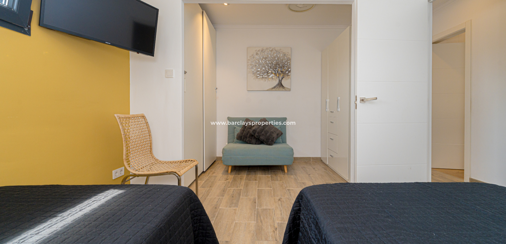 Resale - Detached - Urb. La Marina