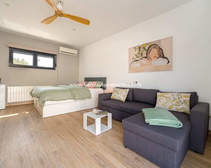 Resale - Detached - Urb. La Marina