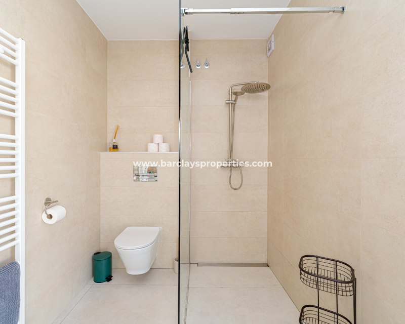 Resale - Detached - Urb. La Marina