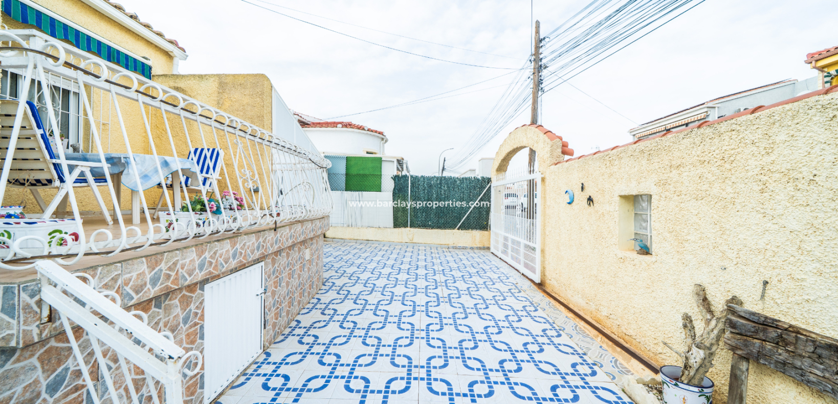 Resale - Detached - Urb. La Marina