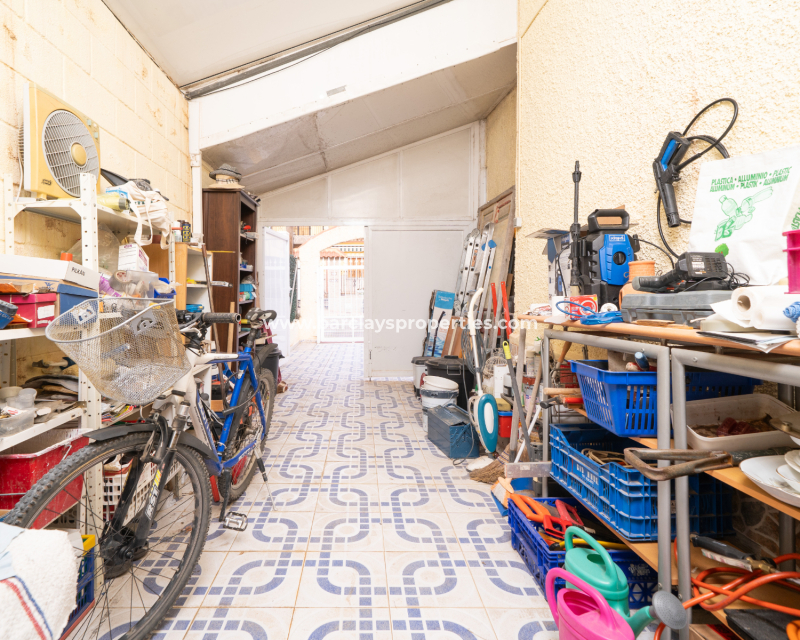 Resale - Detached - Urb. La Marina