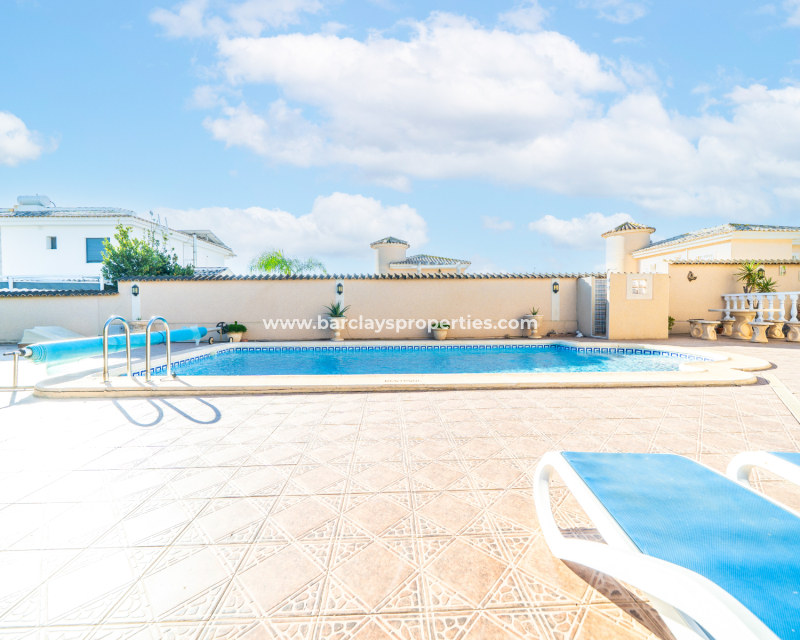 Resale - Detached - Urb. La Marina