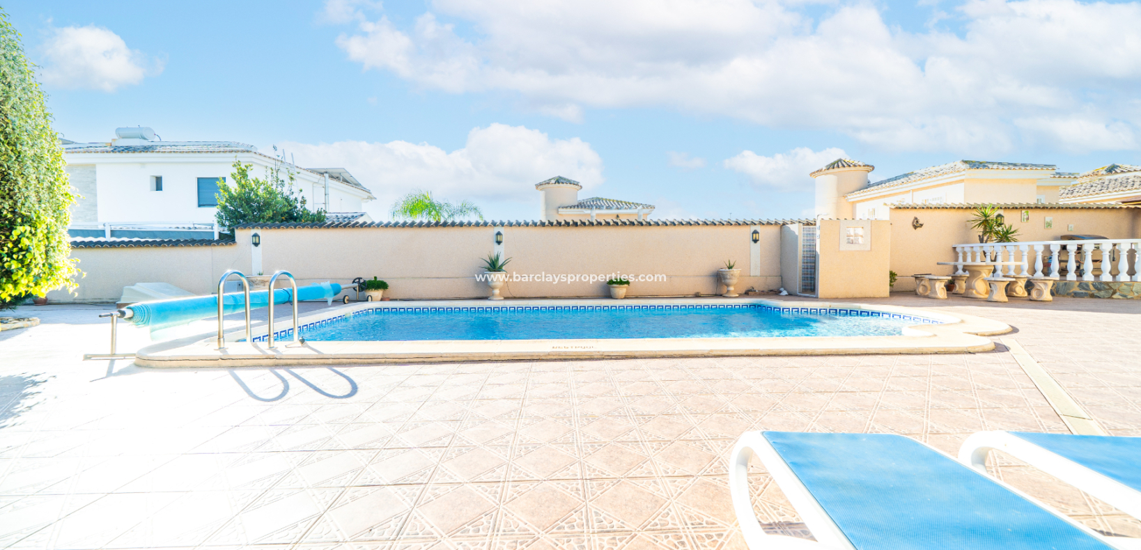 Resale - Detached - Urb. La Marina