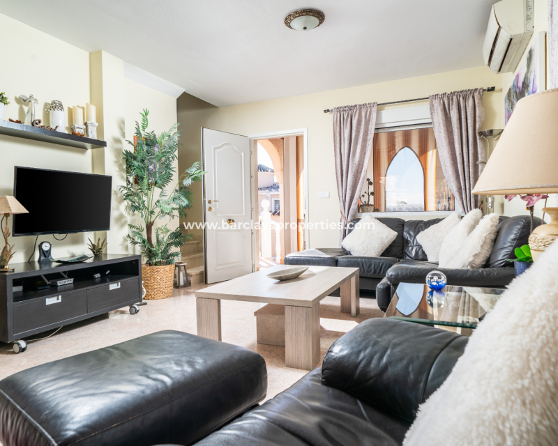 Resale - Detached - Urb. La Marina