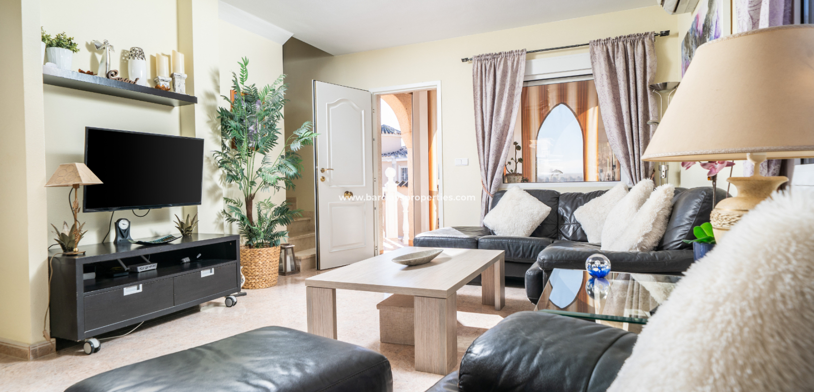 Resale - Detached - Urb. La Marina