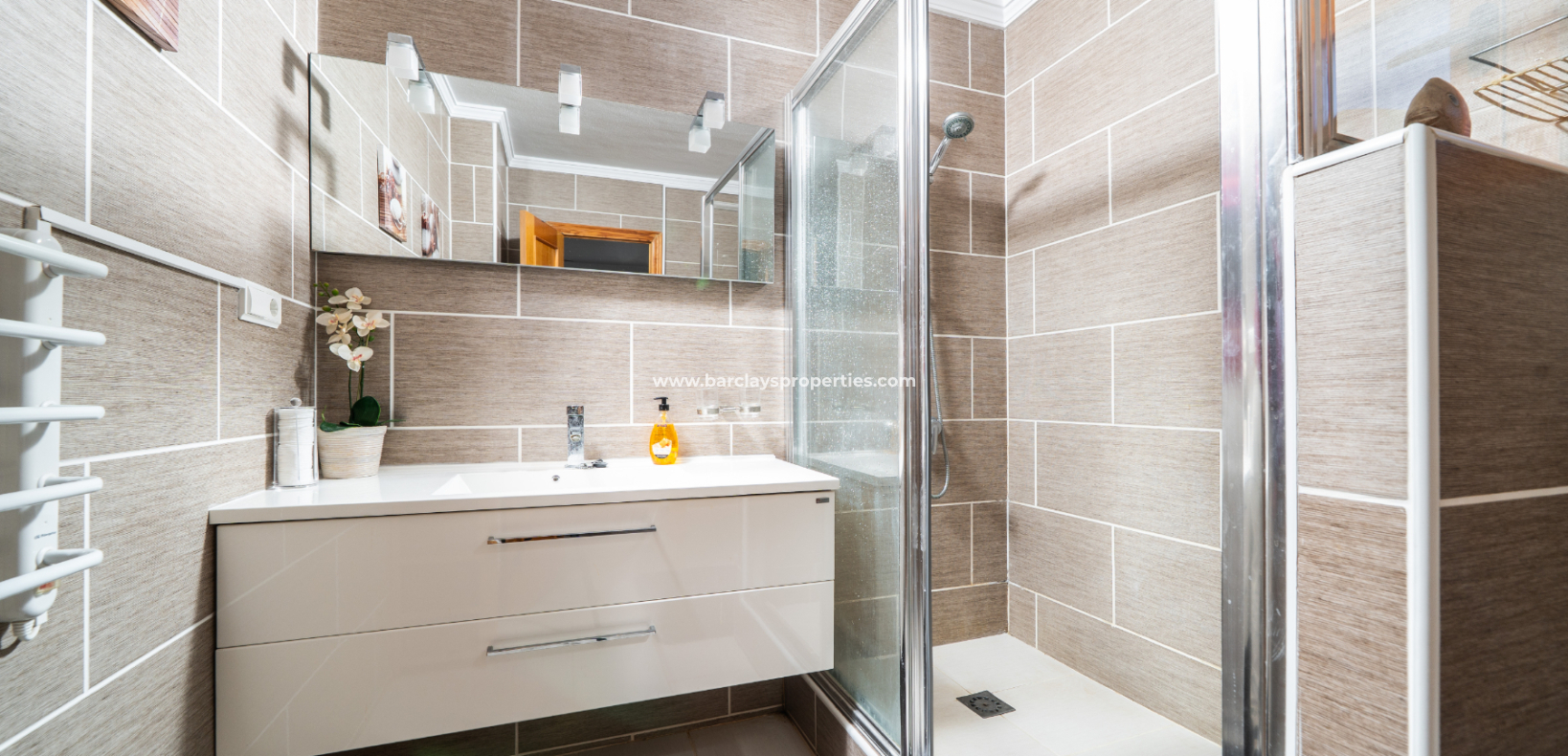 Resale - Detached - Urb. La Marina