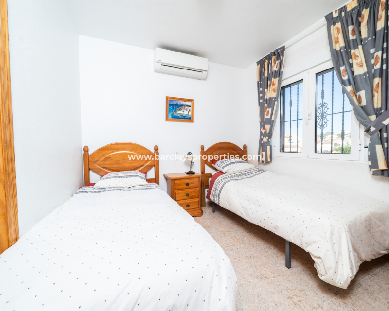 Resale - Detached - Urb. La Marina