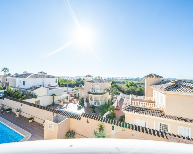 Resale - Detached - Urb. La Marina