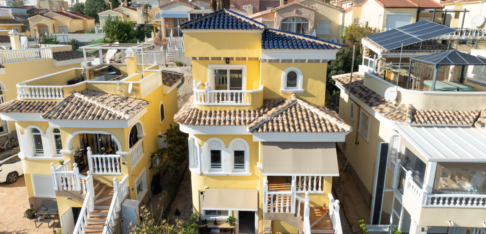 Resale - Detached - Urb. La Marina