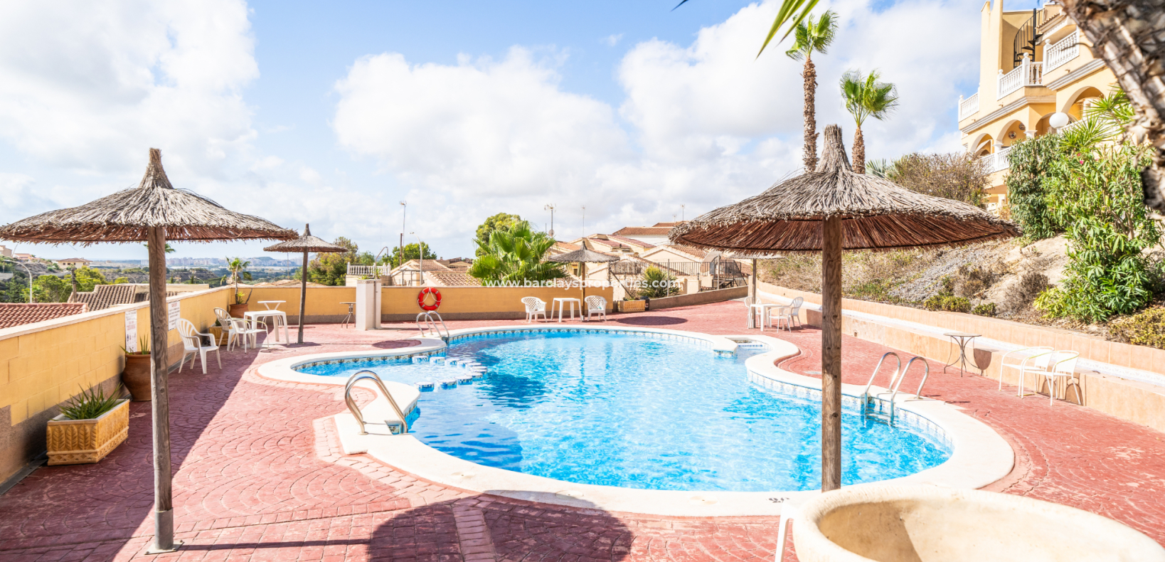 Resale - Detached - Urb. La Marina