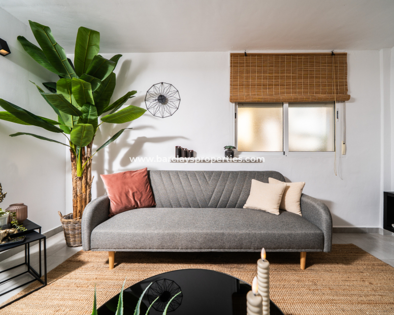 Resale - Detached - Urb. La Marina