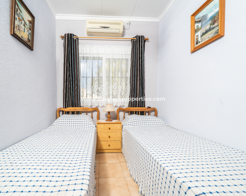 Resale - Detached - Urb. La Marina