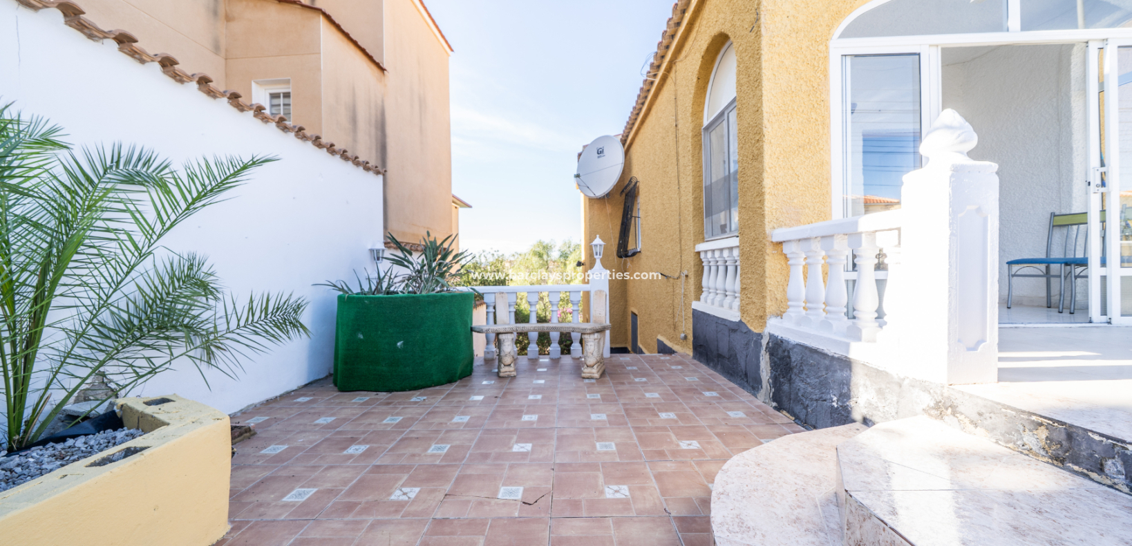 Resale - Detached - Urb. La Marina