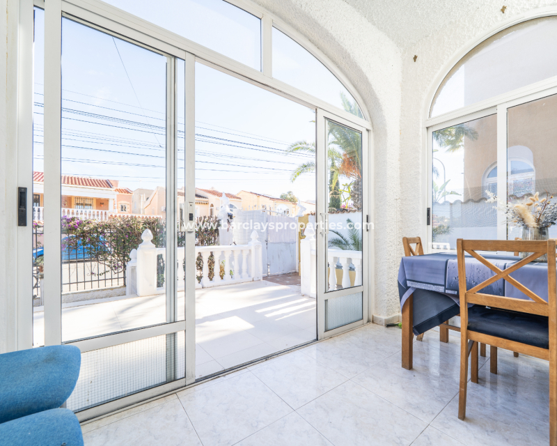 Resale - Detached - Urb. La Marina