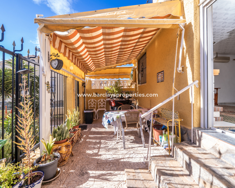 Resale - Detached - Urb. La Marina