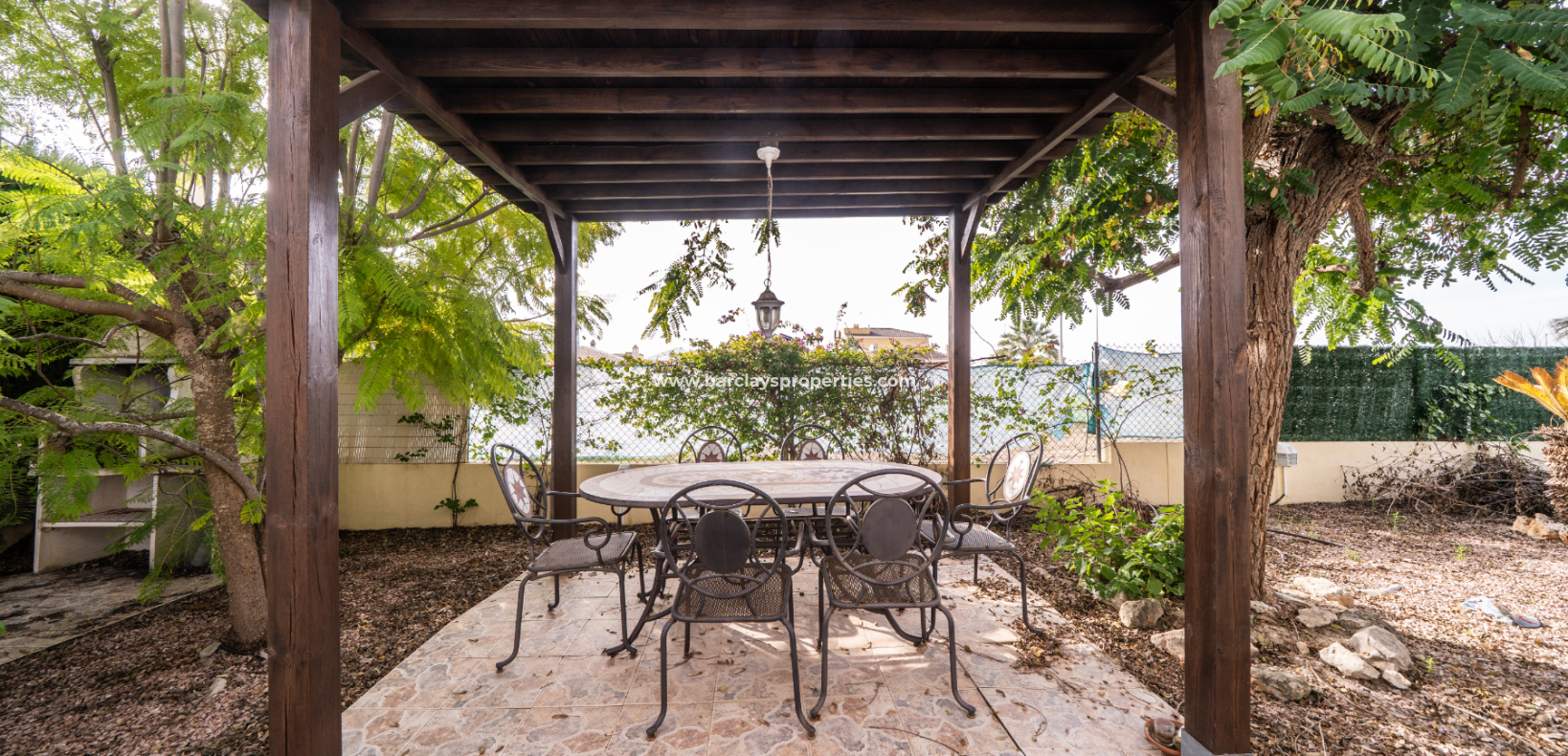 Resale - Detached - Urb. La Marina