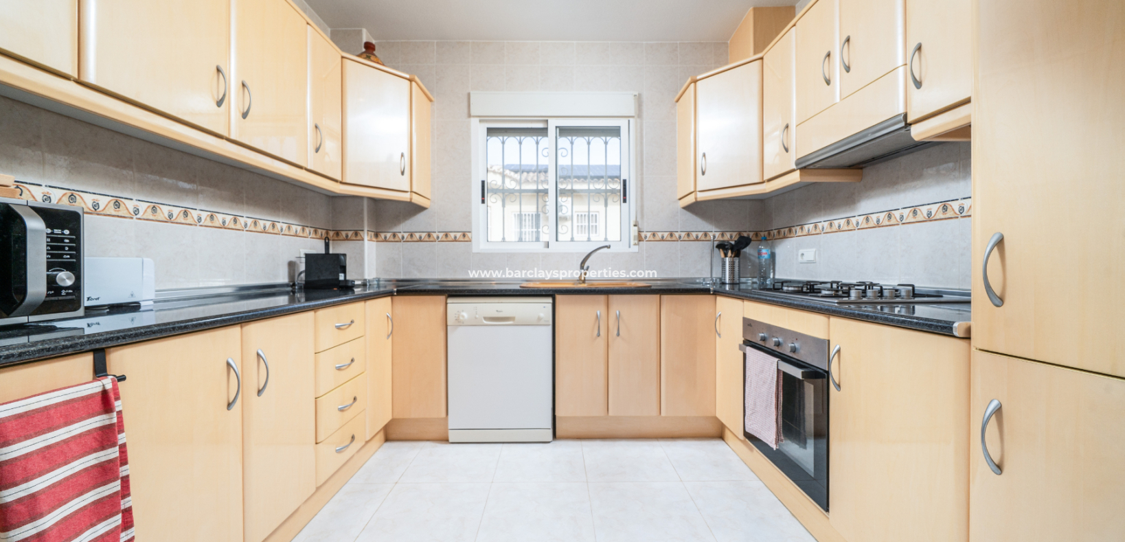 Resale - Detached - Urb. La Marina