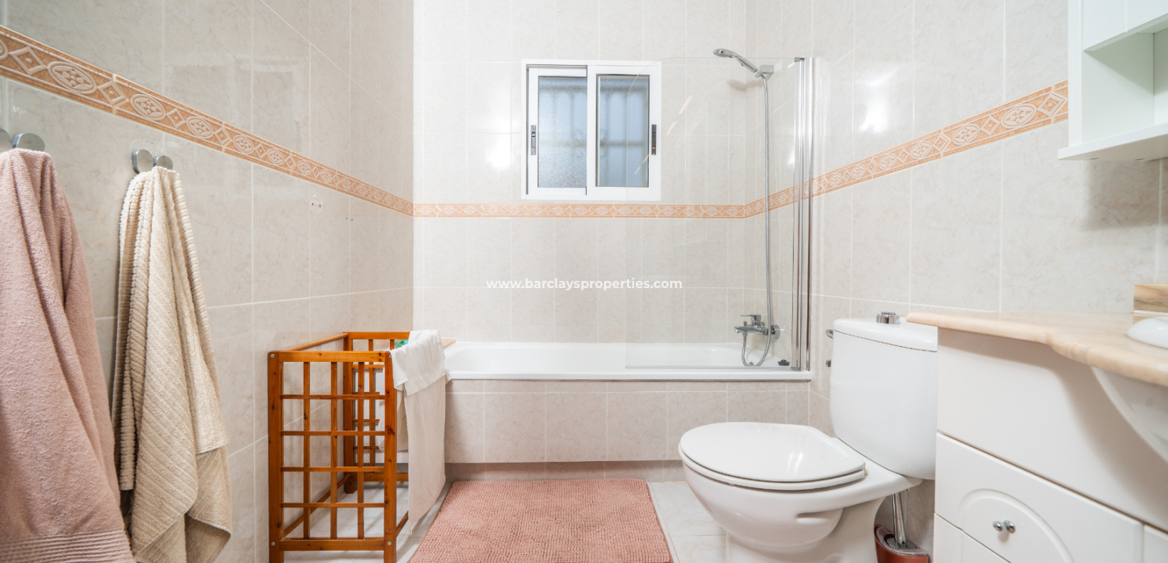 Resale - Detached - Urb. La Marina