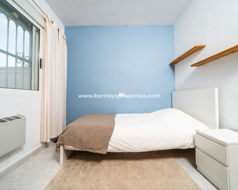 Resale - Detached - Urb. La Marina