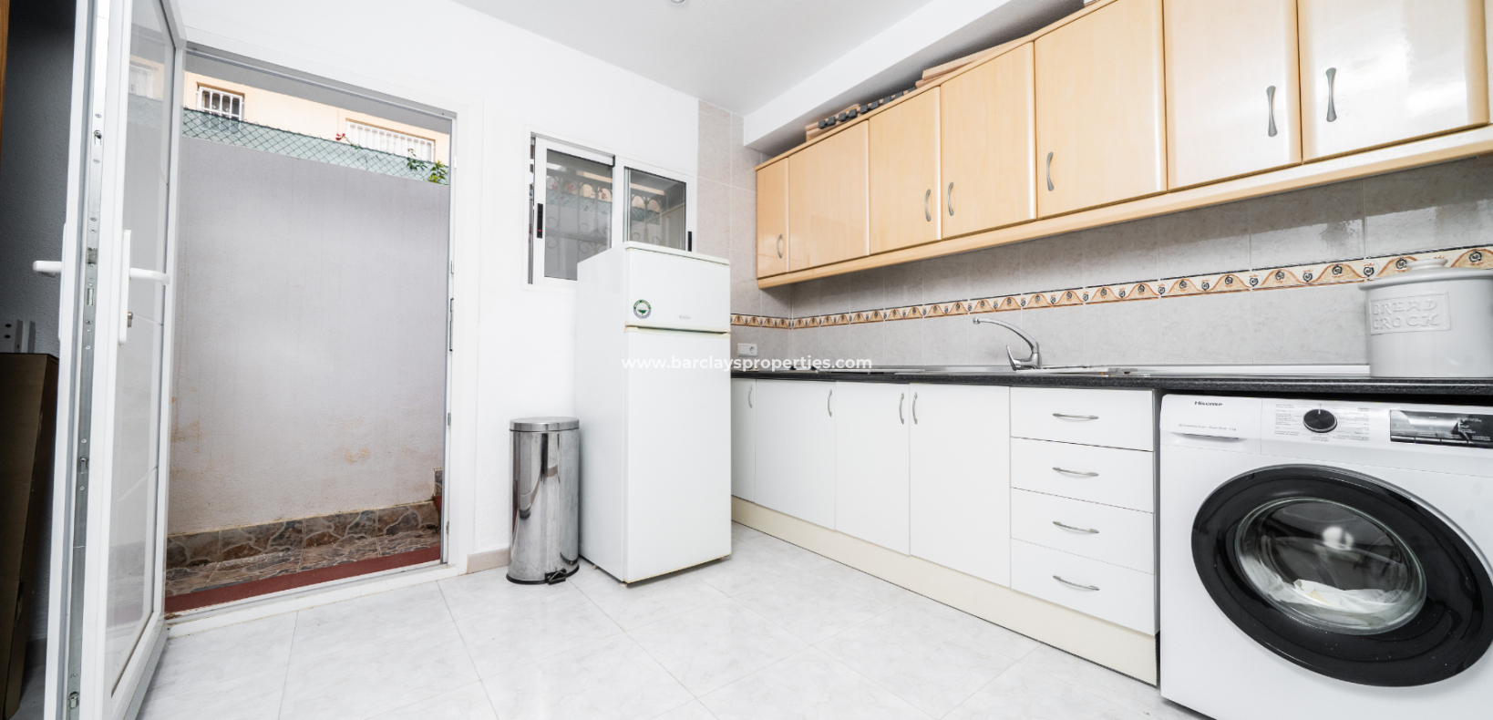 Resale - Detached - Urb. La Marina