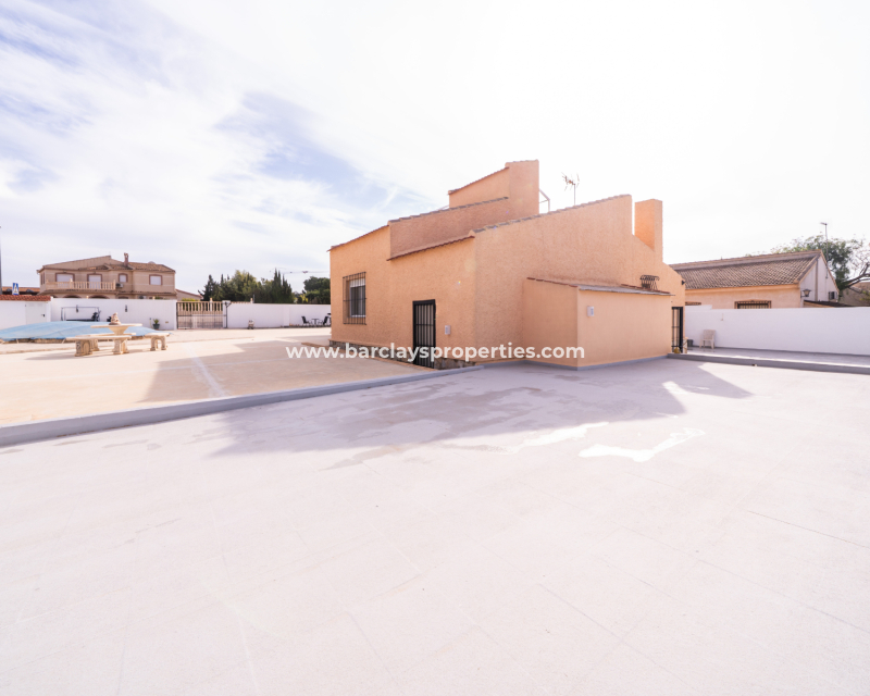 Resale - Detached - Urb. La Marina