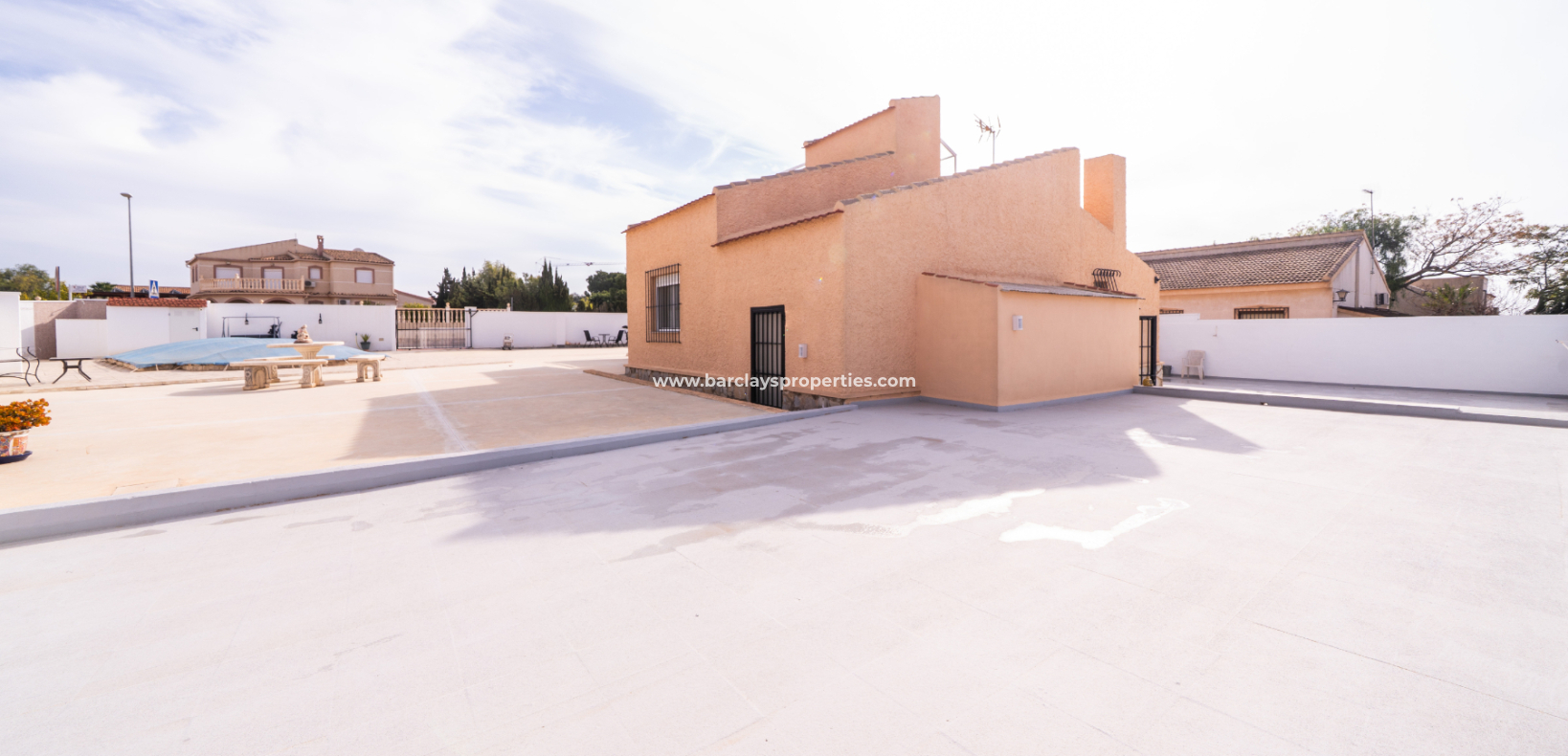 Resale - Detached - Urb. La Marina