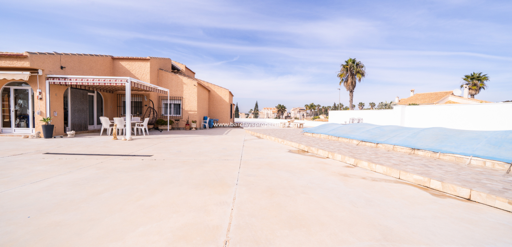 Resale - Detached - Urb. La Marina