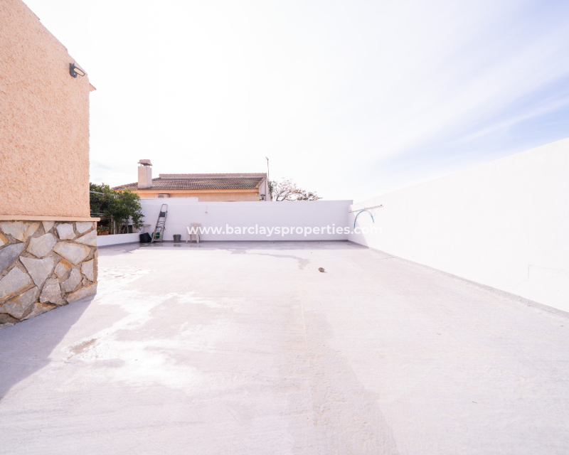 Resale - Detached - Urb. La Marina