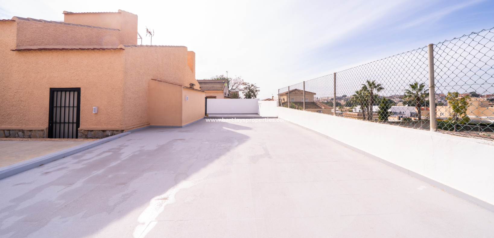 Resale - Detached - Urb. La Marina
