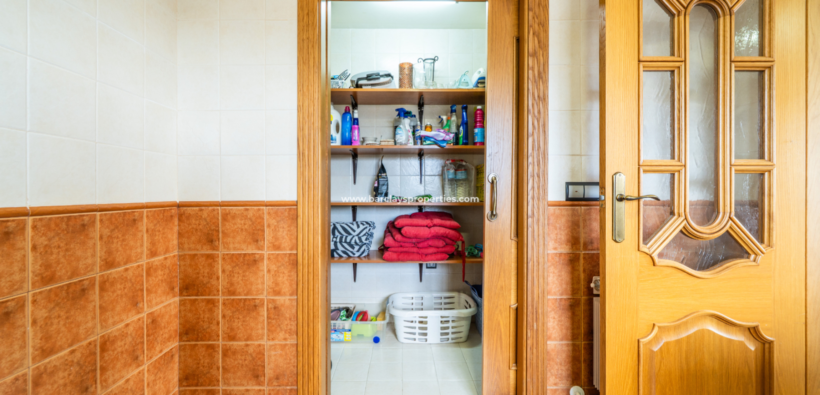 Resale - Detached - Urb. La Marina