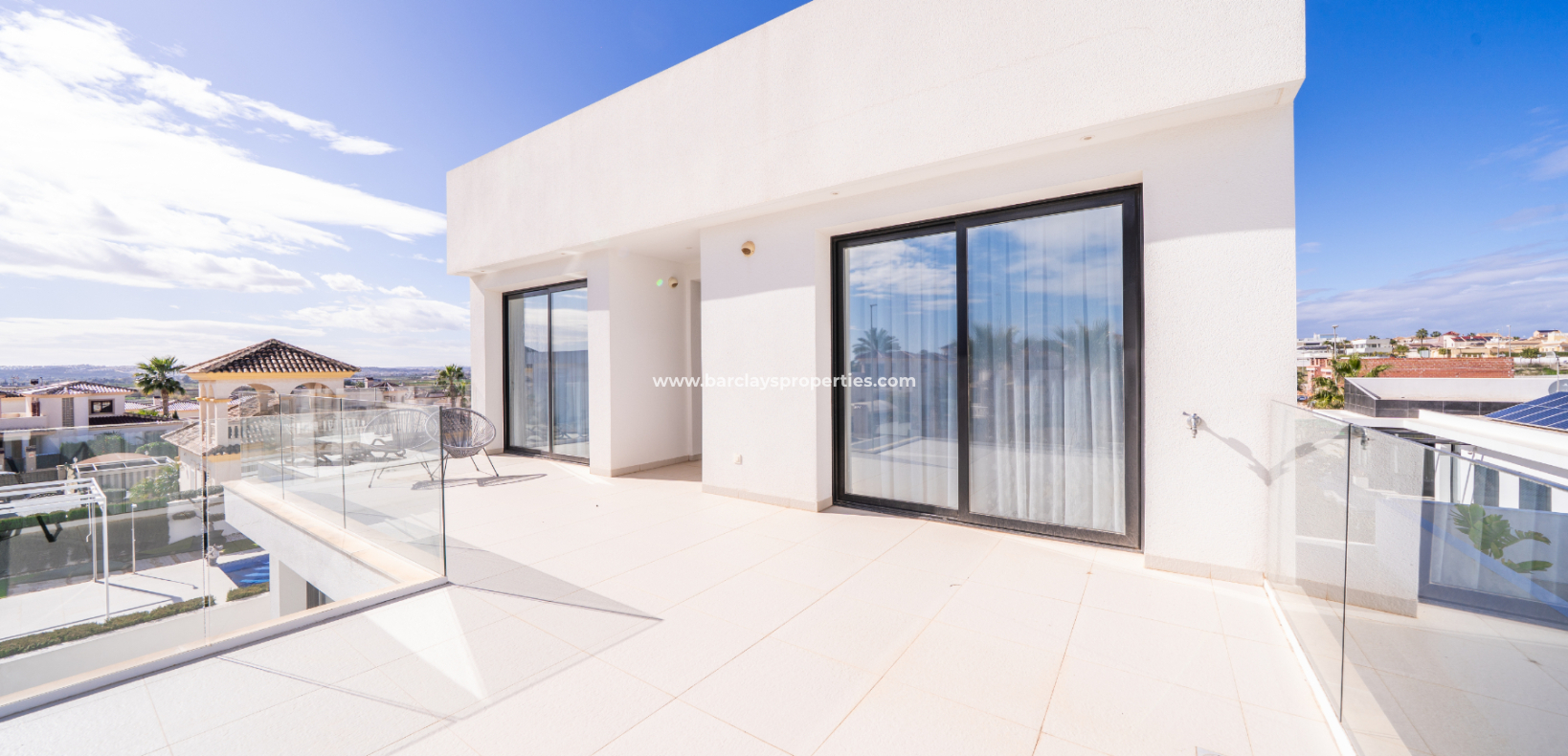 Resale - Detached - Urb. La Marina