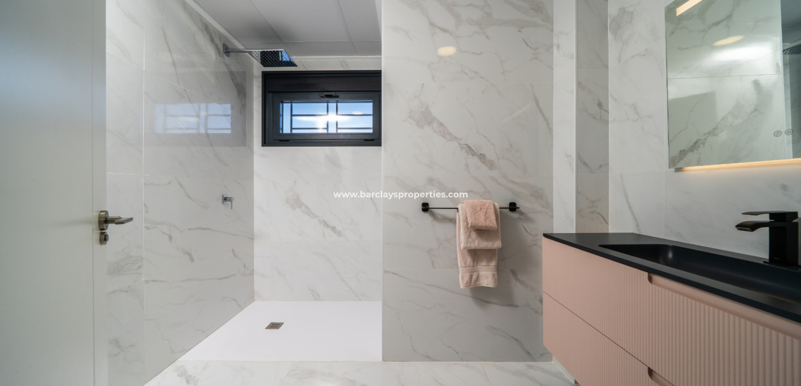 Resale - Detached - Urb. La Marina