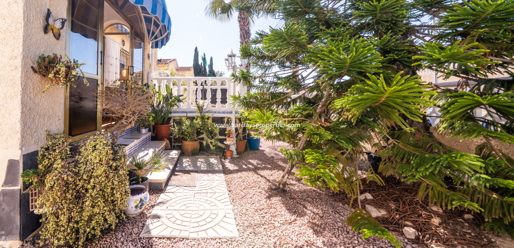 Resale - Detached - Urb. La Marina