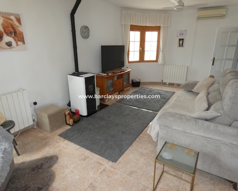 Resale - Detached - Urb. La Marina