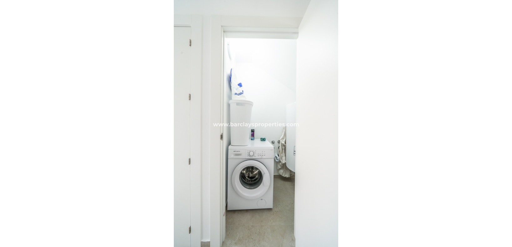 Resale - Detached - Urb. La Marina