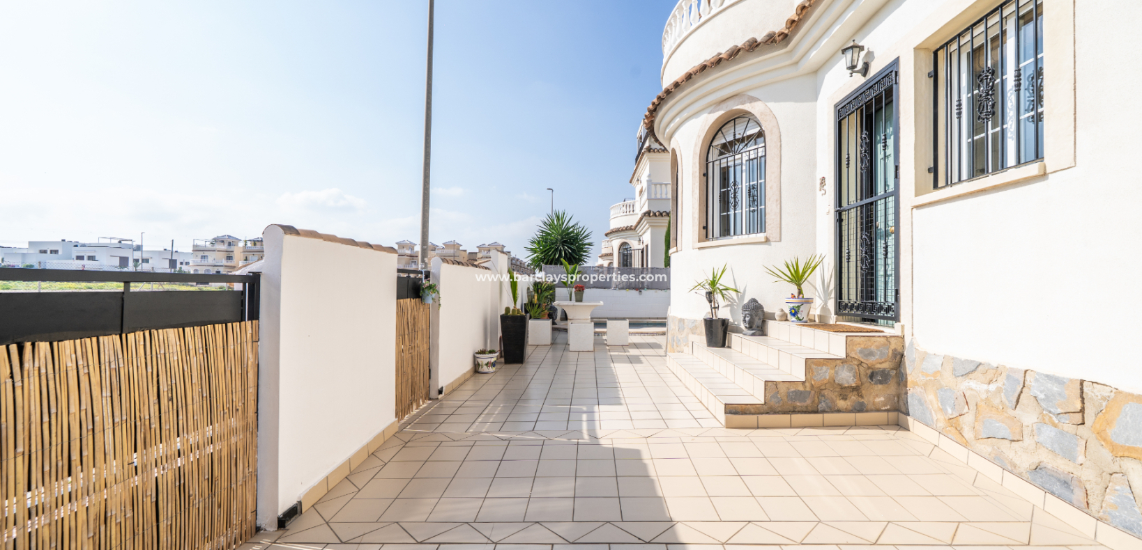 Resale - Detached - Urb. La Marina